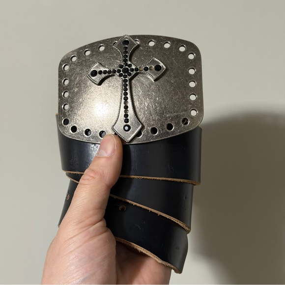 Vintage Other - Vintage Cross Buckle Studded Black Medium